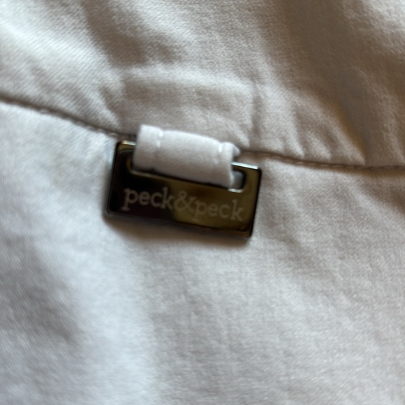 White pull pants - Picture 2 of 8